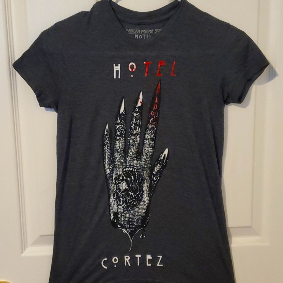 American Horror Story Hotel Cortez Shirt Xs Limited Edition Lady Gaga American Horror Story Hotel Cortez Shirt Xs Limited Edition Lady Gaga